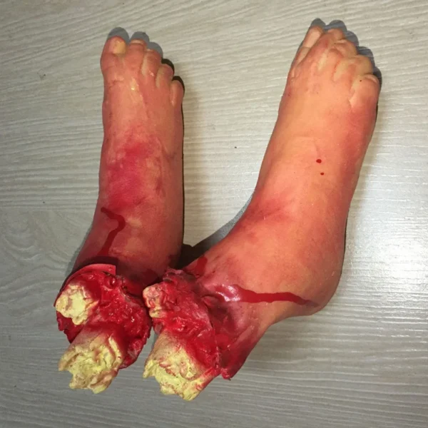 Halloween Latex Horror Props – Bloody Hand, Foot, Brain, Heart & Finger – Image 3