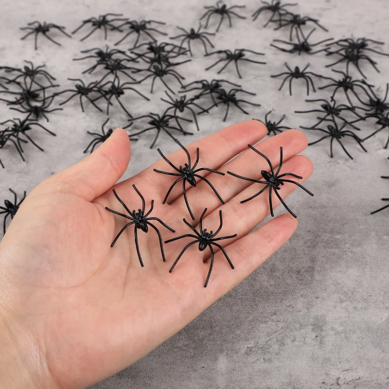 50-100pcs Halloween Luminous Spiders – Haunted House Decoration Props – Image 2